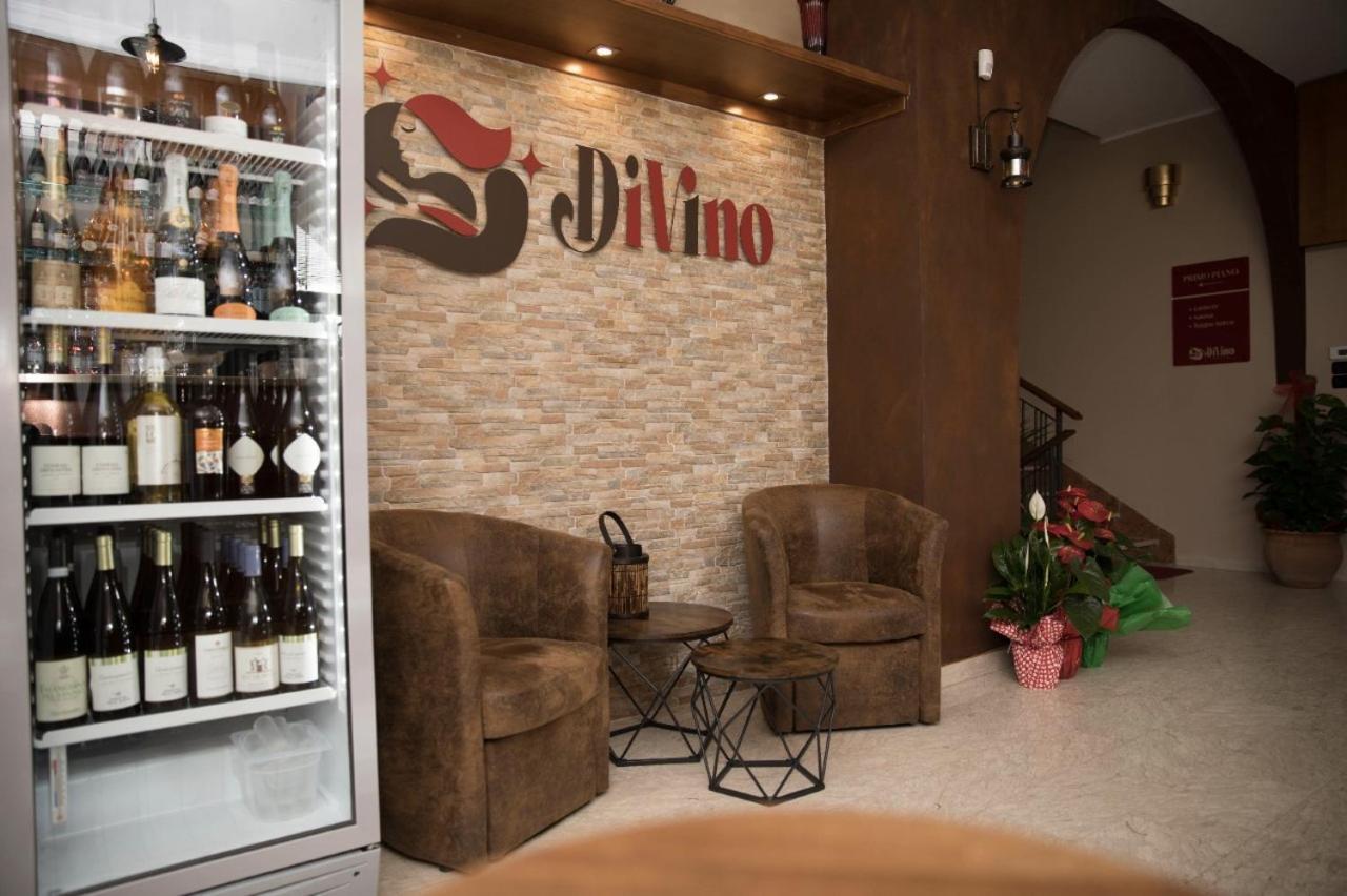 Divino Bistrot E Relais 호텔 Lenola 외부 사진